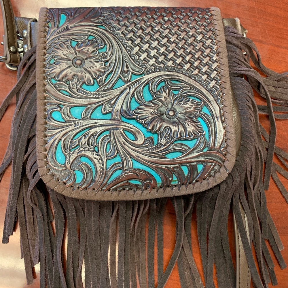 Crossbody purse